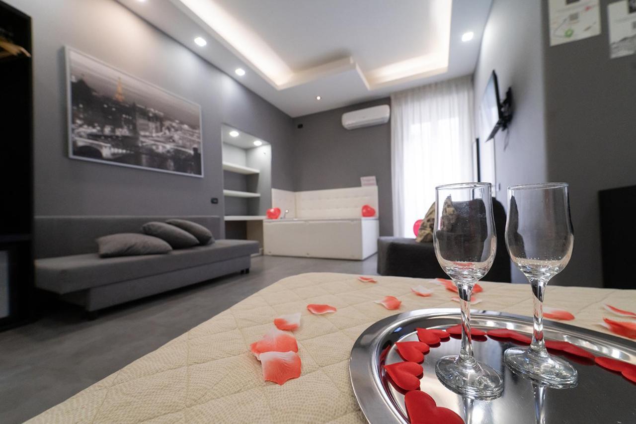 Royal House Napoli Centro, By Clapa Group Hotel Exterior foto