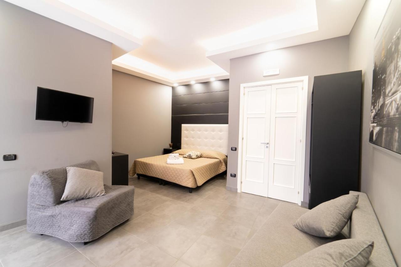 Royal House Napoli Centro, By Clapa Group Hotel Exterior foto